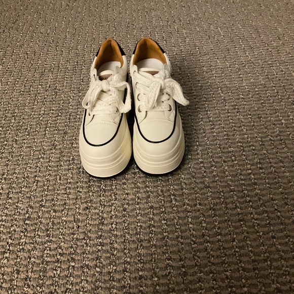Womens platform sneakers size 5.5 - Picture 3 of 5